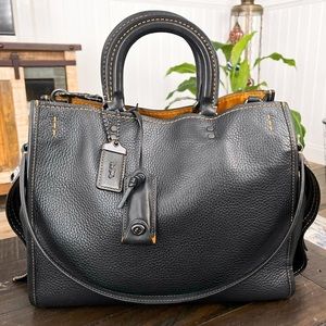 Authentic coach rouge 30